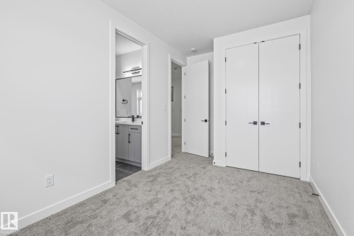 416 Pine Point(E), Leduc, AB - Indoor Photo Showing Other Room