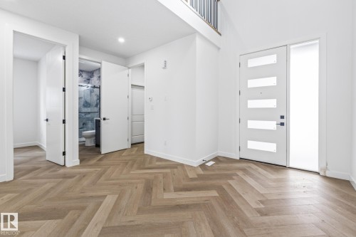 416 Pine Point(E), Leduc, AB - Indoor Photo Showing Other Room