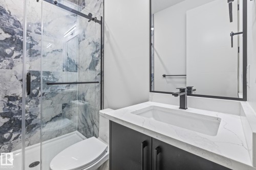 416 Pine Point(E), Leduc, AB - Indoor Photo Showing Bathroom