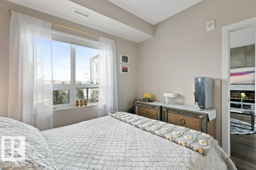 832 200 Bellerose Drive, St. Albert, AB - Indoor Photo Showing Bedroom
