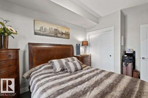 832 200 Bellerose Drive, St. Albert, AB - Indoor Photo Showing Bedroom