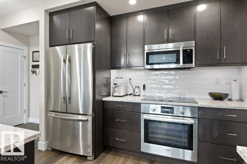 832 200 Bellerose Drive, St. Albert, AB - Indoor Photo Showing Kitchen With Stainless Steel Kitchen With Upgraded Kitchen