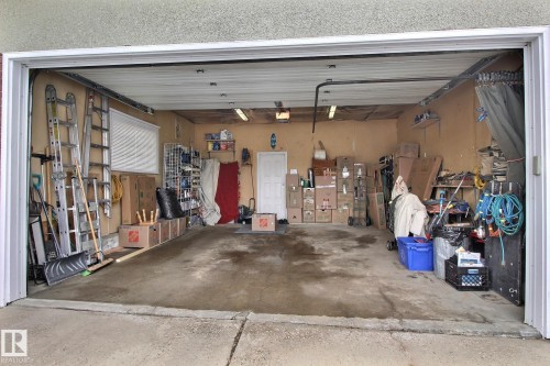 View of garage - 4520 20A Avenue, Edmonton, AB - Indoor Photo Showing Garage