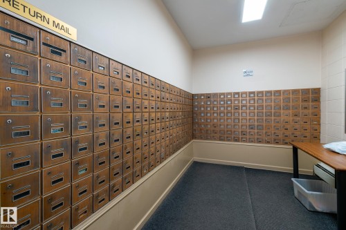 215 13910 Stony Plain Road, Edmonton, AB - Indoor Photo Showing Other Room