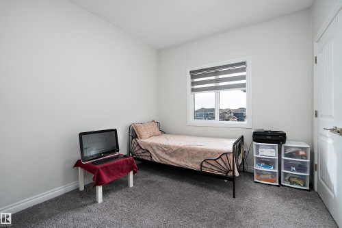 5211 23A Avenue, Edmonton, AB - Indoor Photo Showing Bedroom