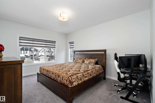 5211 23A Avenue, Edmonton, AB - Indoor Photo Showing Bedroom