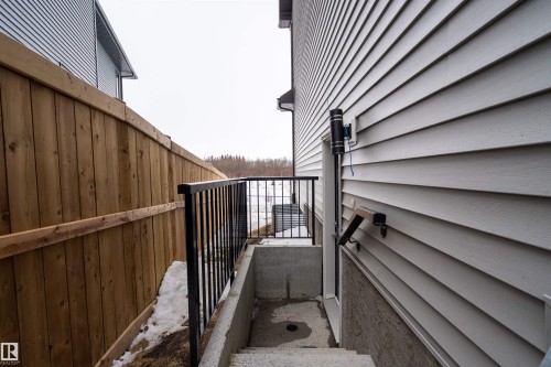 5211 23A Avenue, Edmonton, AB - Outdoor With Exterior