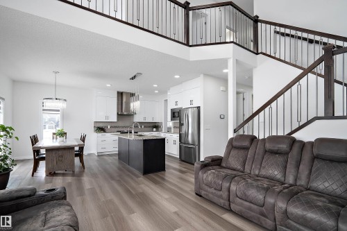 5211 23A Avenue, Edmonton, AB - Indoor Photo Showing Living Room