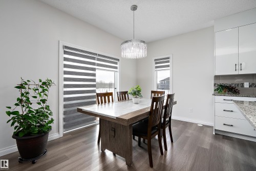 5211 23A Avenue, Edmonton, AB - Indoor Photo Showing Dining Room