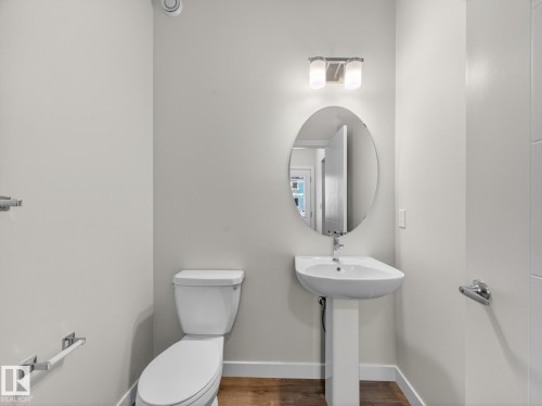 301 Brae Way, Leduc, AB - Indoor Photo Showing Bathroom