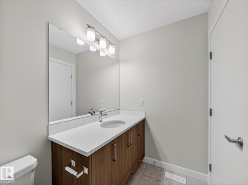 301 Brae Way, Leduc, AB - Indoor Photo Showing Bathroom