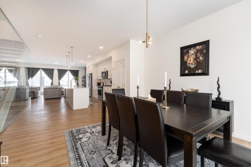 427 39 Street, Edmonton, AB - Indoor Photo Showing Dining Room