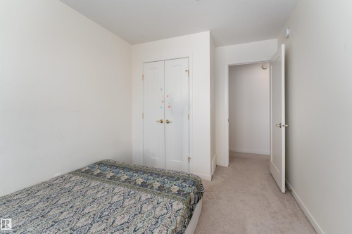 427 39 Street, Edmonton, AB - Indoor Photo Showing Bedroom