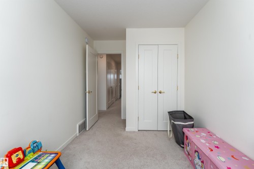 427 39 Street, Edmonton, AB - Indoor