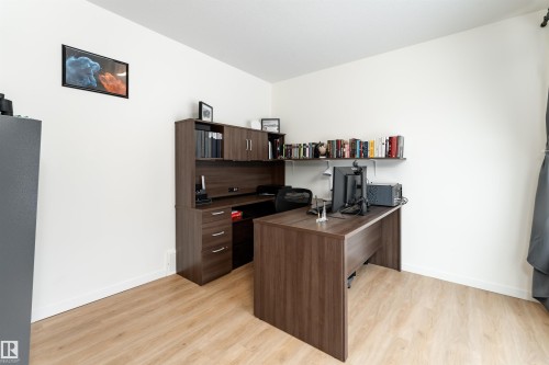 427 39 Street, Edmonton, AB - Indoor Photo Showing Office