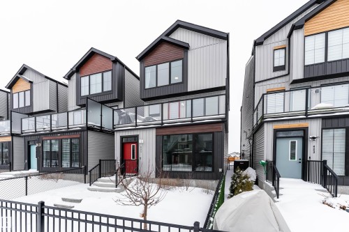 427 39 Street, Edmonton, AB - Outdoor With Balcony With Facade