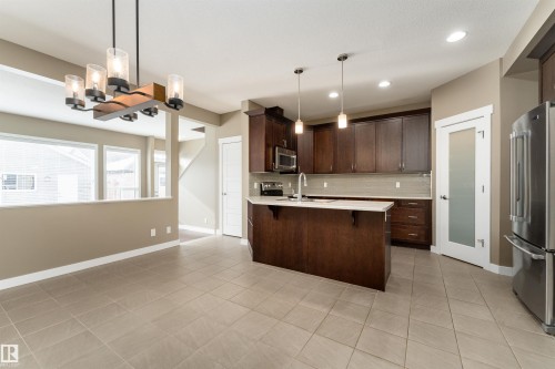 4217 Prowse Way, Edmonton, AB - Indoor Photo Showing Kitchen