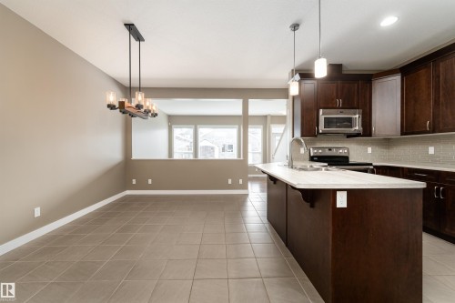 4217 Prowse Way, Edmonton, AB - Indoor Photo Showing Kitchen