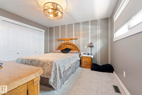 12116 148 Avenue, Edmonton, AB - Indoor Photo Showing Bedroom