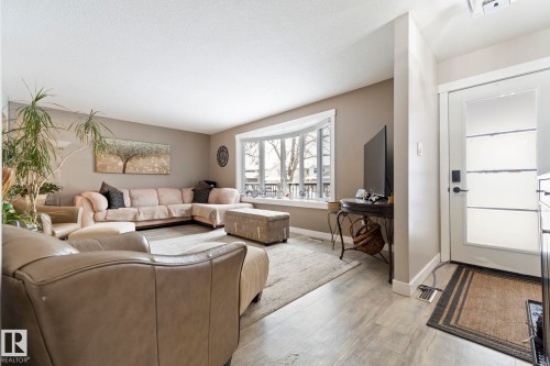 12116 148 Avenue, Edmonton, AB - Indoor Photo Showing Other Room