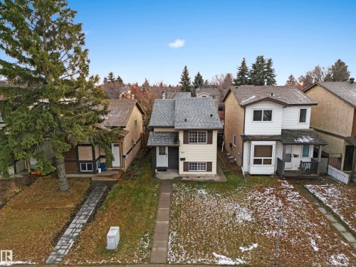 3511 43 Avenue, Edmonton, AB - Outdoor With Facade