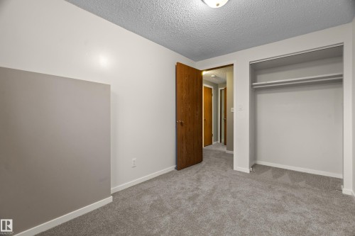 3511 43 Avenue, Edmonton, AB - Indoor Photo Showing Other Room