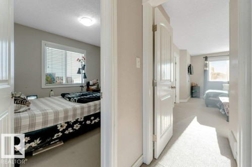 2929 16A Avenue, Edmonton, AB - Indoor Photo Showing Bedroom