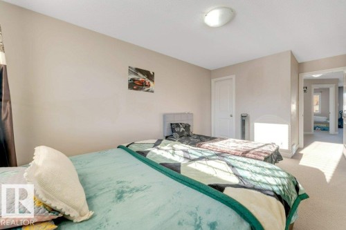 2929 16A Avenue, Edmonton, AB - Indoor Photo Showing Bedroom