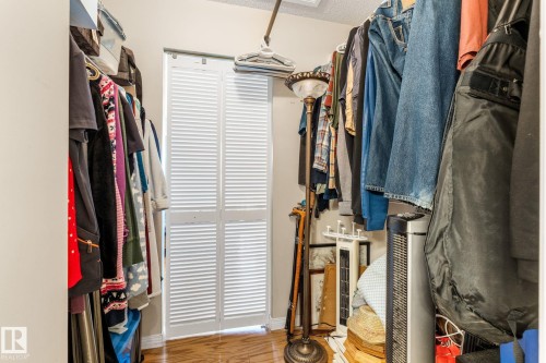 2324 151 Avenue, Edmonton, AB - Indoor With Storage