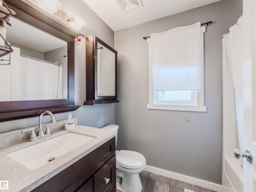 29 Walters Court, Leduc, AB - Indoor Photo Showing Bathroom