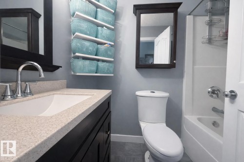 29 Walters Court, Leduc, AB - Indoor Photo Showing Bathroom
