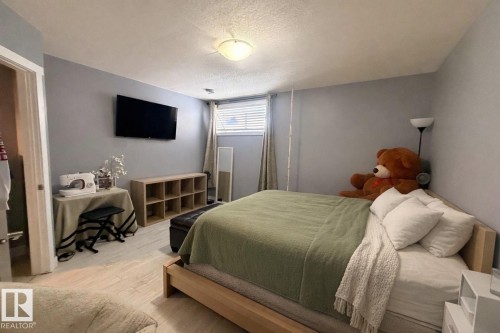 29 Walters Court, Leduc, AB - Indoor Photo Showing Bedroom