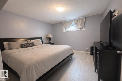29 Walters Court, Leduc, AB - Indoor Photo Showing Bedroom