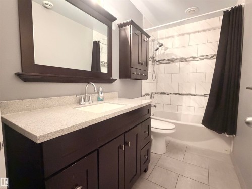 29 Walters Court, Leduc, AB - Indoor Photo Showing Bathroom