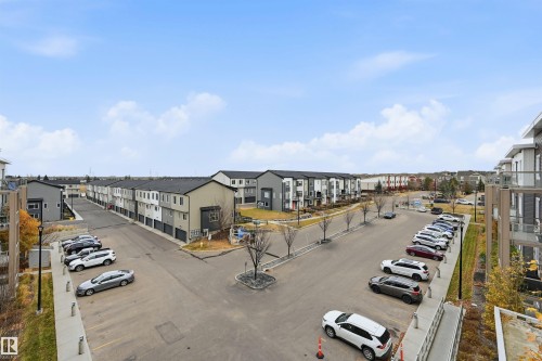 414 812 Welsh Drive, Edmonton, AB - Outdoor