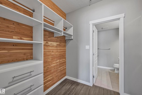 108 812 Welsh Drive, Edmonton, AB - Indoor