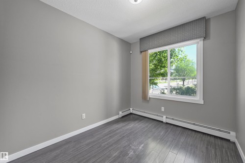 108 812 Welsh Drive, Edmonton, AB - Indoor Photo Showing Other Room