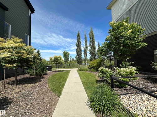 108 812 Welsh Drive, Edmonton, AB - Outdoor
