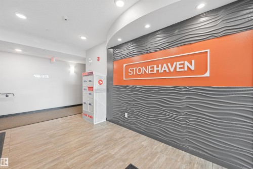 108 812 Welsh Drive, Edmonton, AB - Indoor