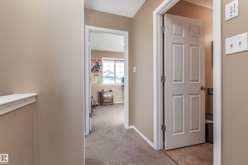 2314 29A Avenue, Edmonton, AB - Indoor Photo Showing Other Room