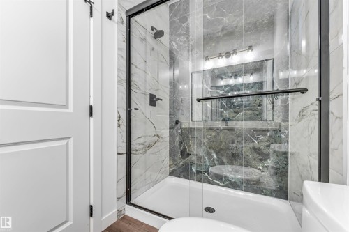 136 Creekside Lane, Leduc, AB - Indoor Photo Showing Bathroom