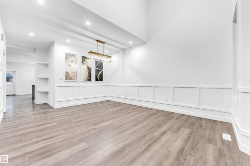 136 Creekside Lane, Leduc, AB - Indoor Photo Showing Other Room