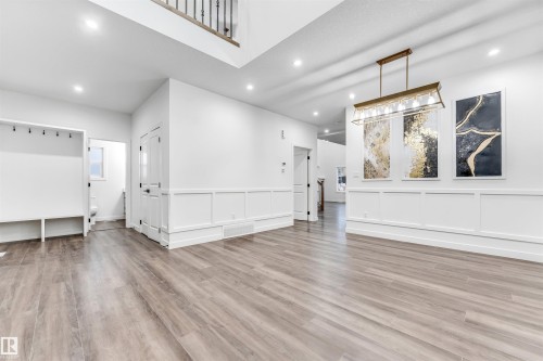 136 Creekside Lane, Leduc, AB - Indoor Photo Showing Other Room