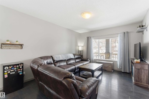 109 Santana Crescent, Fort Saskatchewan, AB - Indoor Photo Showing Living Room