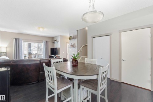 109 Santana Crescent, Fort Saskatchewan, AB - Indoor Photo Showing Dining Room