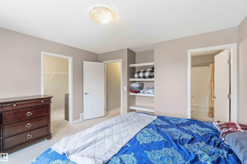 109 Santana Crescent, Fort Saskatchewan, AB - Indoor Photo Showing Bedroom