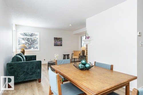 14916 43 Avenue, Edmonton, AB - Indoor