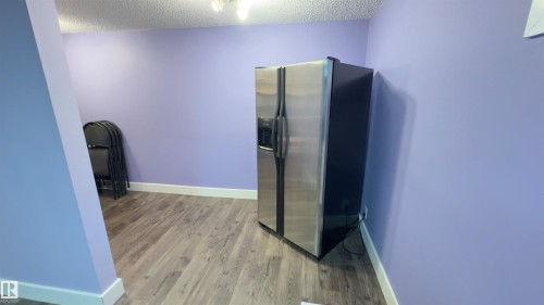 296 Greenoch Crescent, Edmonton, AB - Indoor Photo Showing Other Room