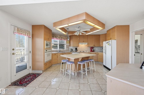 27 Cormack Crescent, Edmonton, AB 