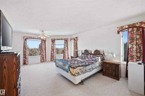 27 Cormack Crescent, Edmonton, AB 